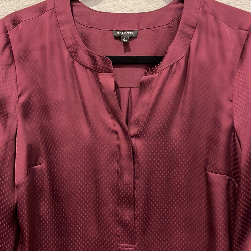 Talbots. S. Beautiful like new blouse
